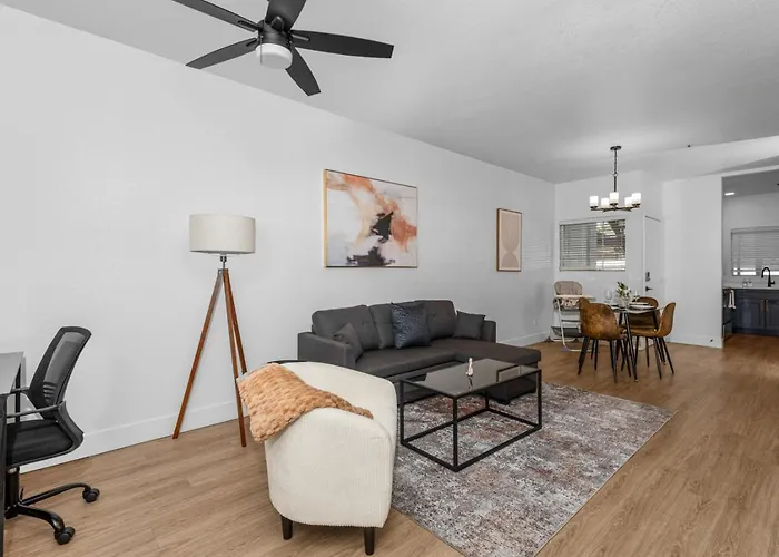 Modish 2Br Pickleball & Basketball Ct,Pool,Bbq&Pet Frndly