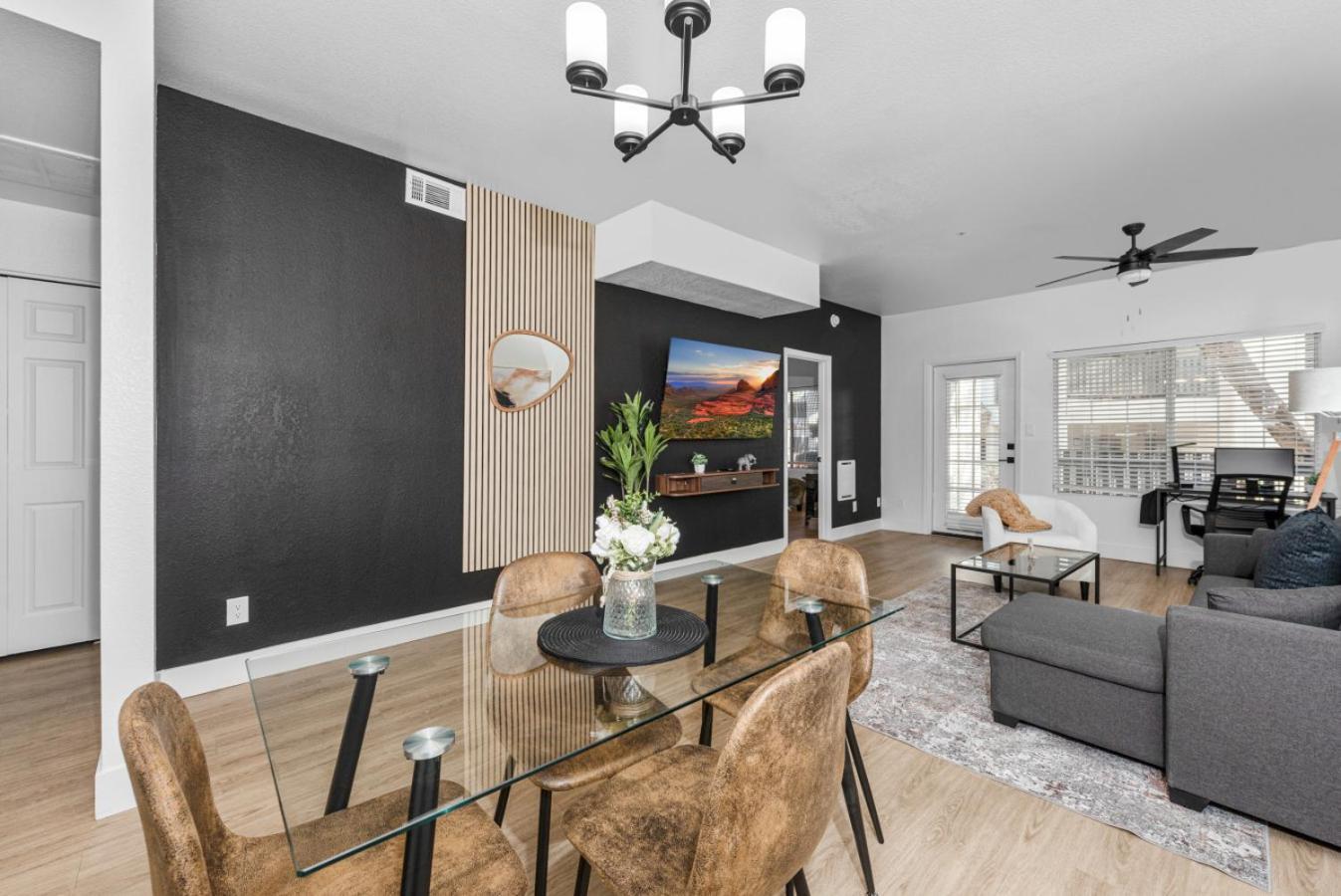 Apartment Modish 2br Pickleball & Basketball Ct,pool,bbq&pet Frndly *